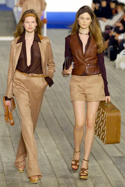 Look 24